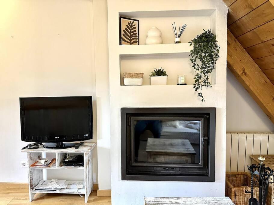 Duplex En Sallent De Gallego Exterior photo